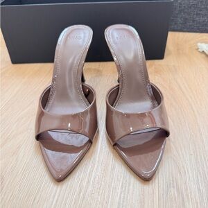 Mango Glossy Brown Mules